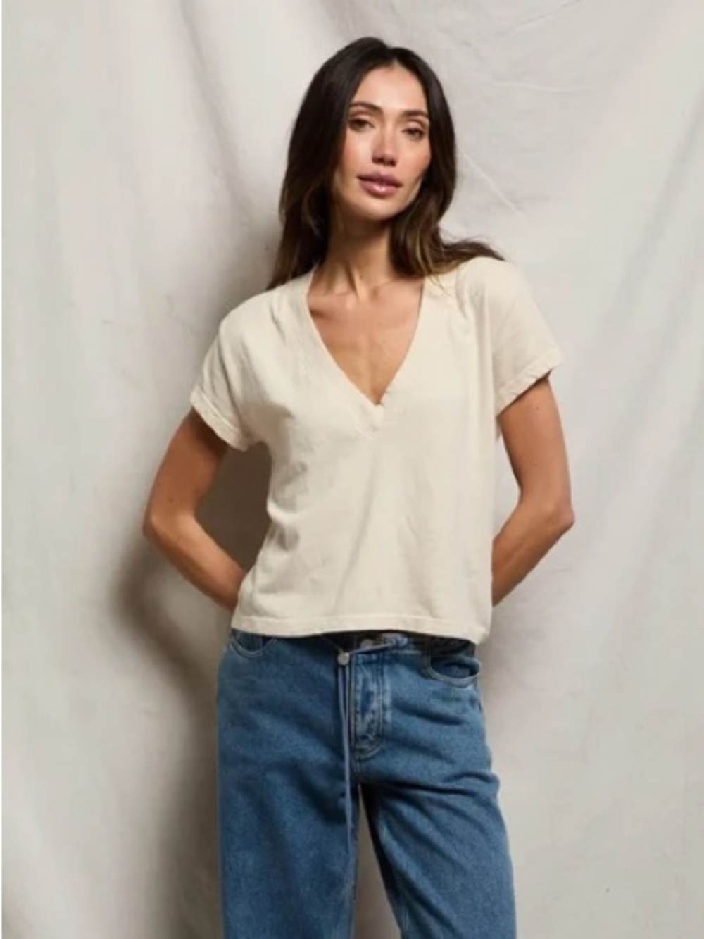 Perfectwhitetee Alanis recycled cotton v neck tee- Sugar